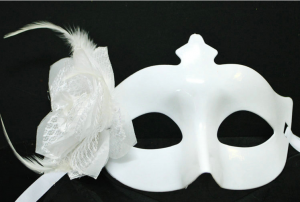 Карнавал маска белая с цветком